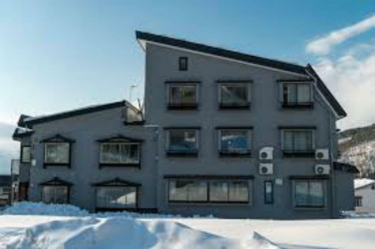 Nozawa Central Екстер'єр фото